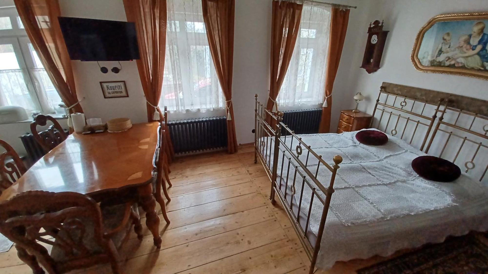 Zlata Leta - Apartmanovy Dum Jáchymov Buitenkant foto